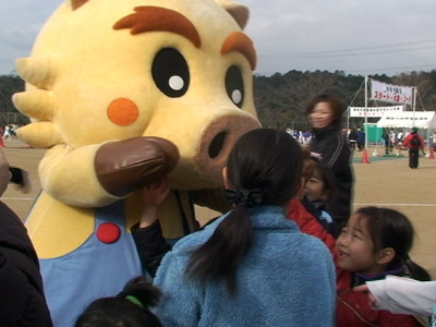 ゆるいキャラでも役場はたいへん